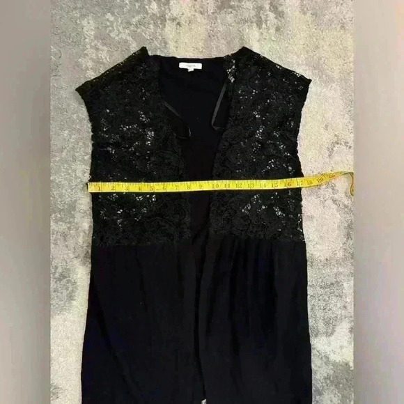 Women’s Black Maurices Lace Throw Over - Picture 5 of 6